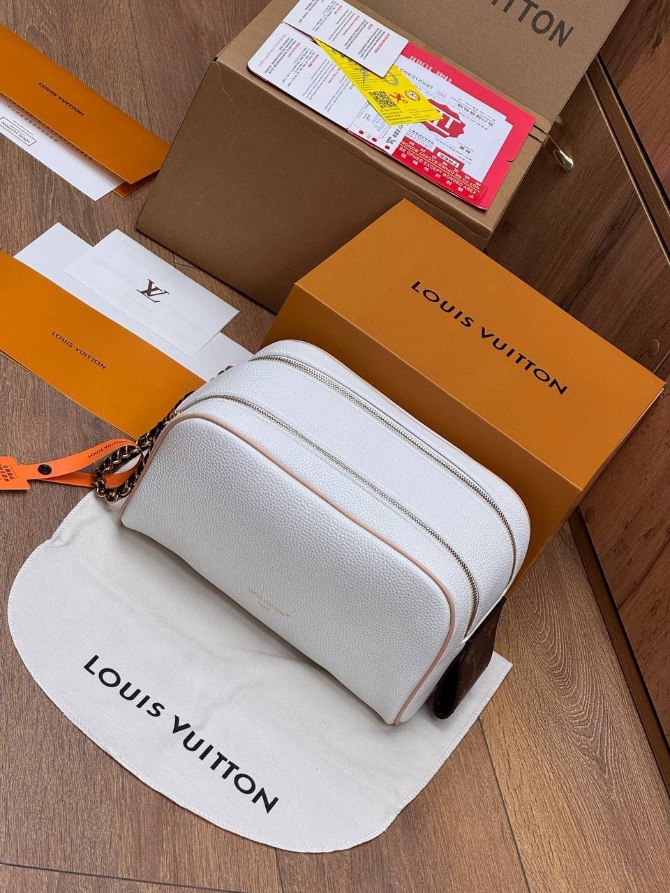 louis vuitton косметичка,cумка louis vuitton,луи виттон косметичка оригинал,косметичка,стильная косметичка
