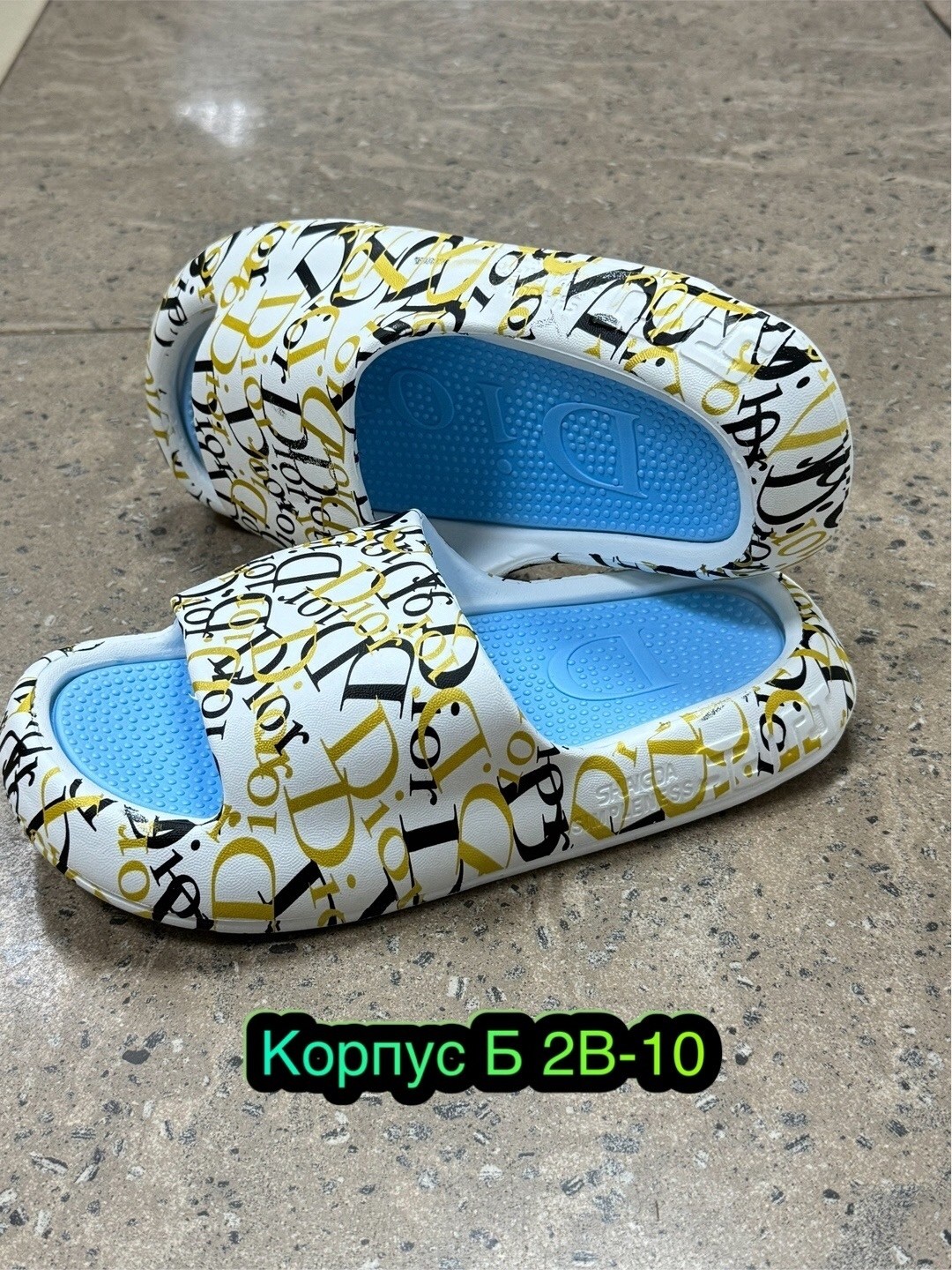 женские шлепанцы,,шлепки женские,летние тапочки,модные тапочки