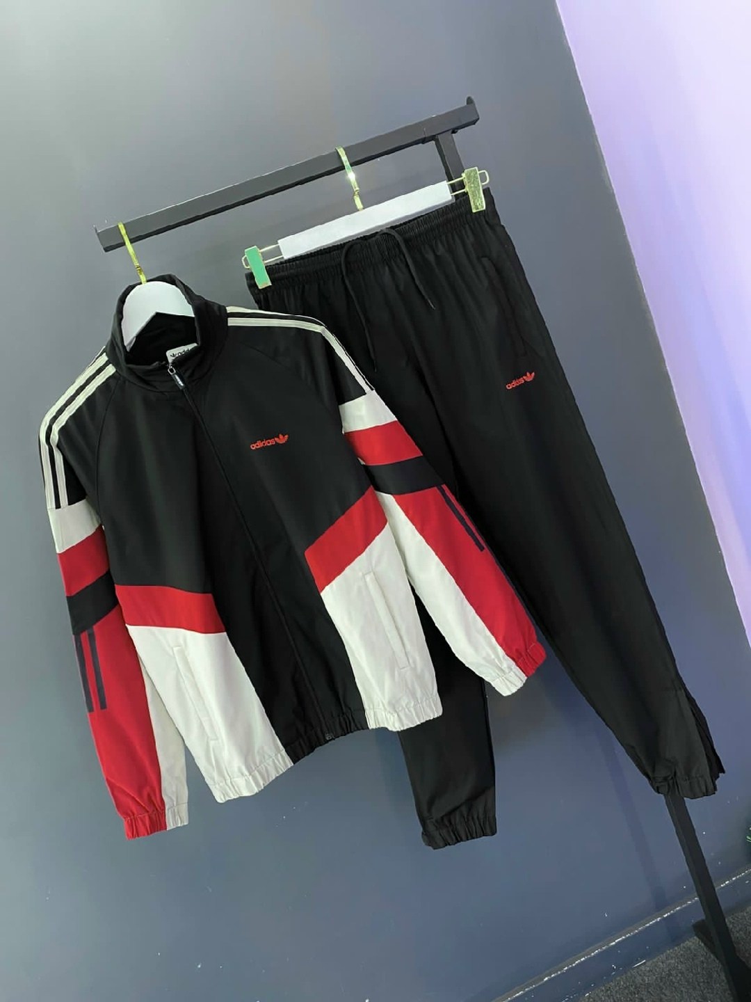 спортивный костюм adidas в стиле 90,спортивный костюм adidas,спортивный костюм adidas сальвадор 90х,спортивный костюм adidas 90х,спортивный костюм 90 х adidas salvador