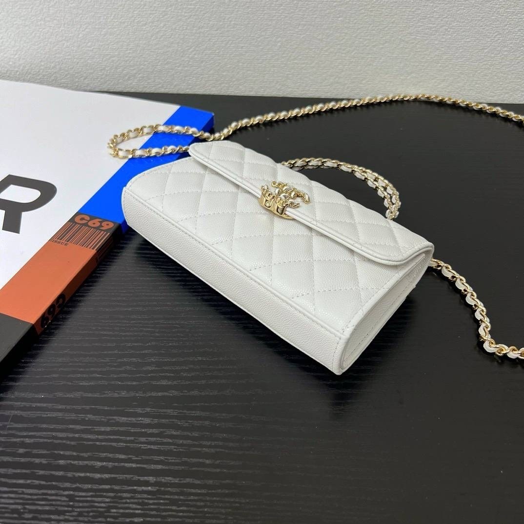 chanel сумка,модная сумка шанель,сумка шанель,женская сумка chanel,шанель сумка белая