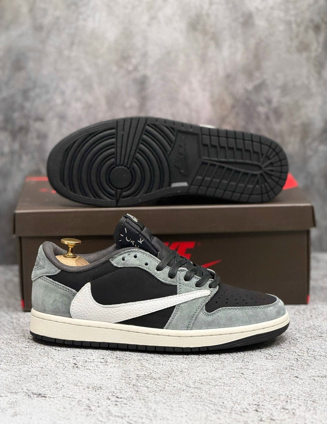 кроссовки nike air jordan 1 x travis scott,кроссовки nike air jordan 1 low x travis scott,nike air jordan 1 low x travis scott,кроссовки travis scott x air jordan 1 low,кроссовки nike