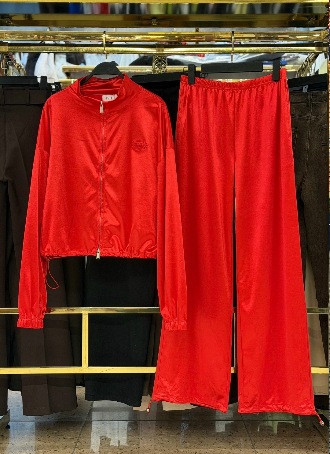 спортивный костюм,костюм женский,спортивный костюм celine,костюм белый,стильный спортивный костюм