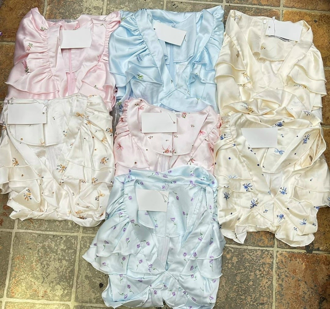 платья,платья атласные,платье атлас,романтические платья,шелковое платье