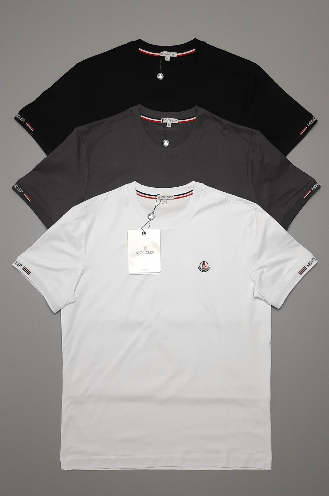мужские футболки moncler,футболка moncler,футболка монклер,футболка белая мужская,мужская футболка