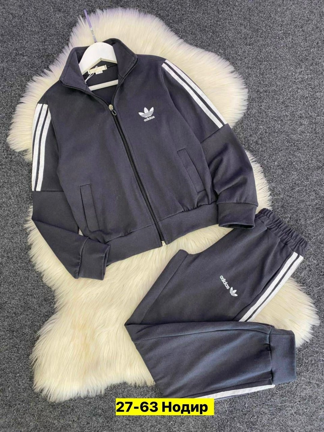 костюм адидас три полоски,adidas tracksuit,спортивный костюм adidas,адидас спортивный костюм,костюм спортивный adidas original