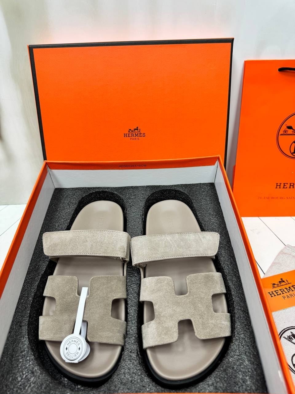 шлепанцы hermes,шлепки hermes,шлепки hermes женские,шлепки эрмес,тапки эрмес