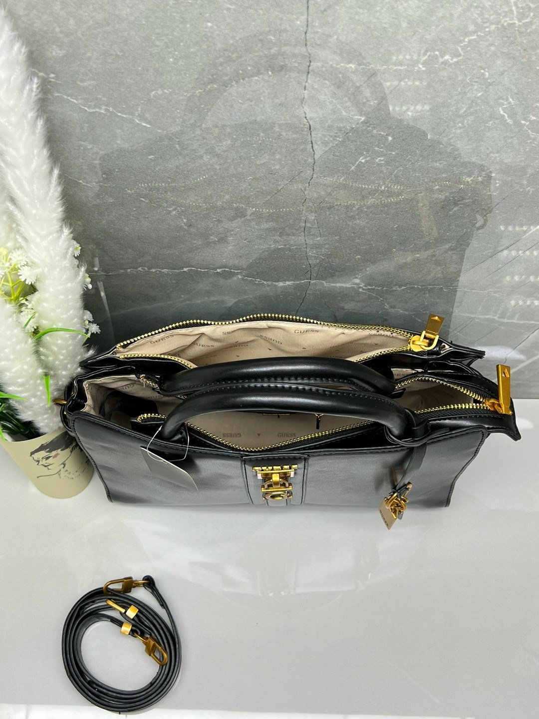 сумка женская guess,сумка guess,сумка,guess сумка тоут,сумка guess оригинал