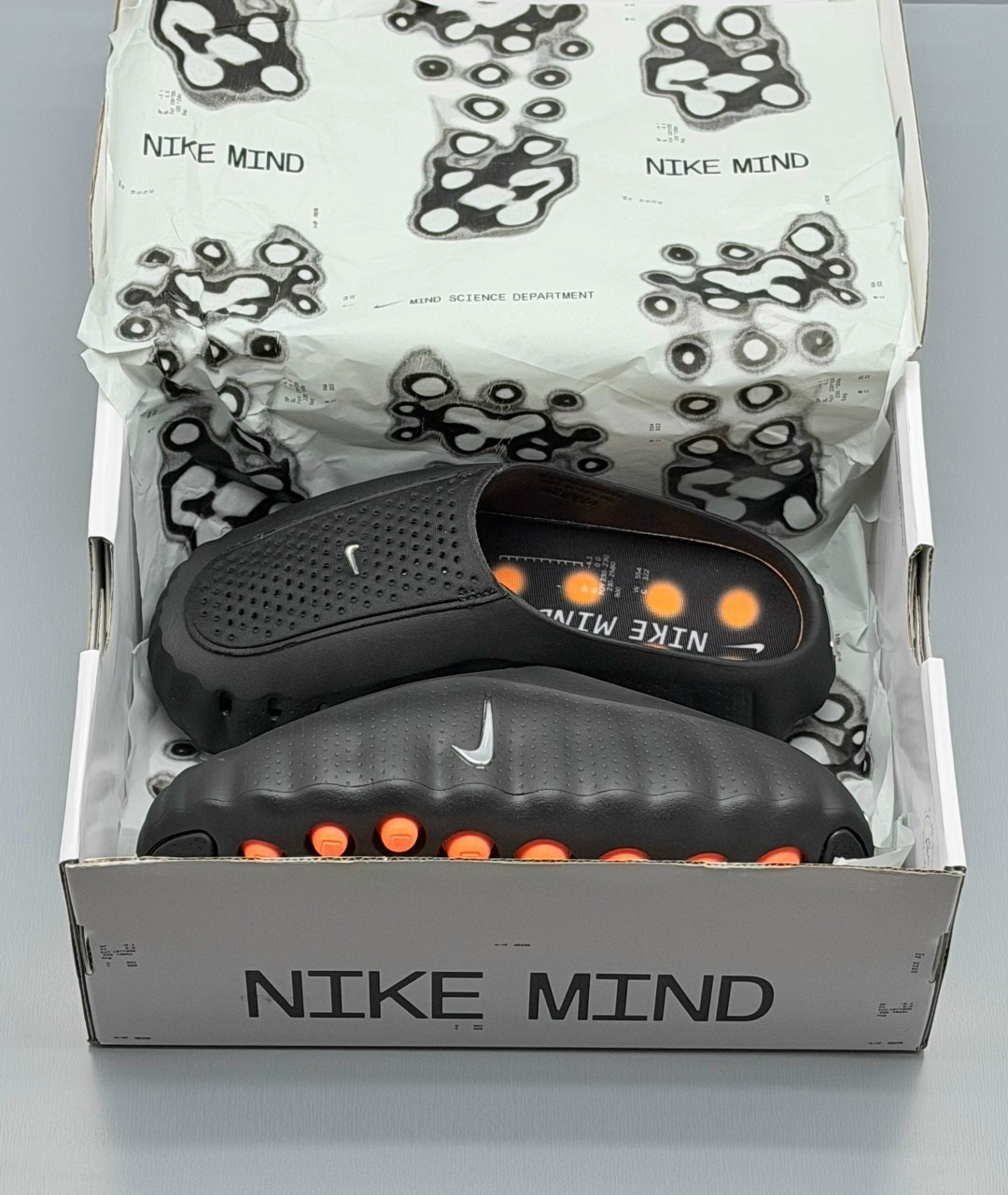 кроссовки,тапки модные,кроссовки nike,оригинальный спортивный, будущего