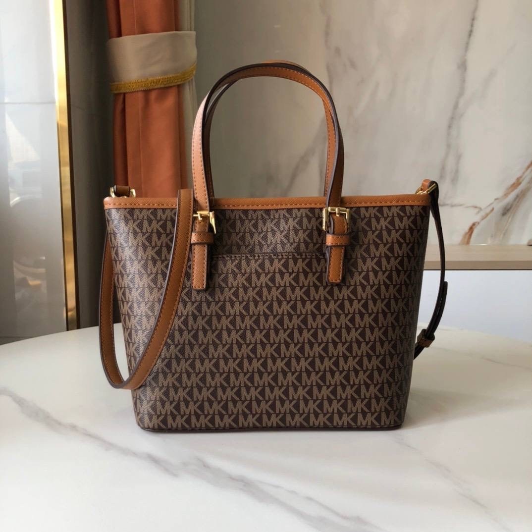 женская сумка michael kors,сумка michael kors,michael kors коричневая сумка тоут,сумка женская michael kors 35t9gtvt0b коричневый,michael kors коричневая сумка с короткими ручками для женщин