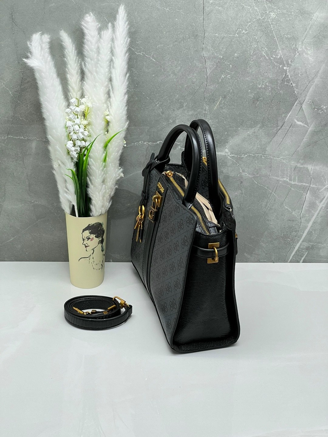 сумка женская guess,сумка guess,сумка,guess сумка тоут,сумка guess оригинал