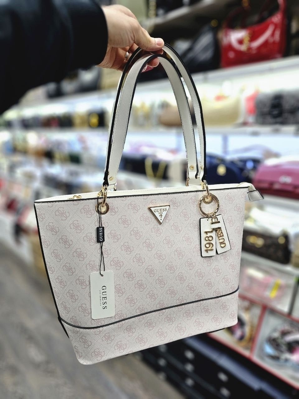 женская сумка guess,сумка guess,сумка-шоппер guess,сумка шопер guess,сумка guess женская большая