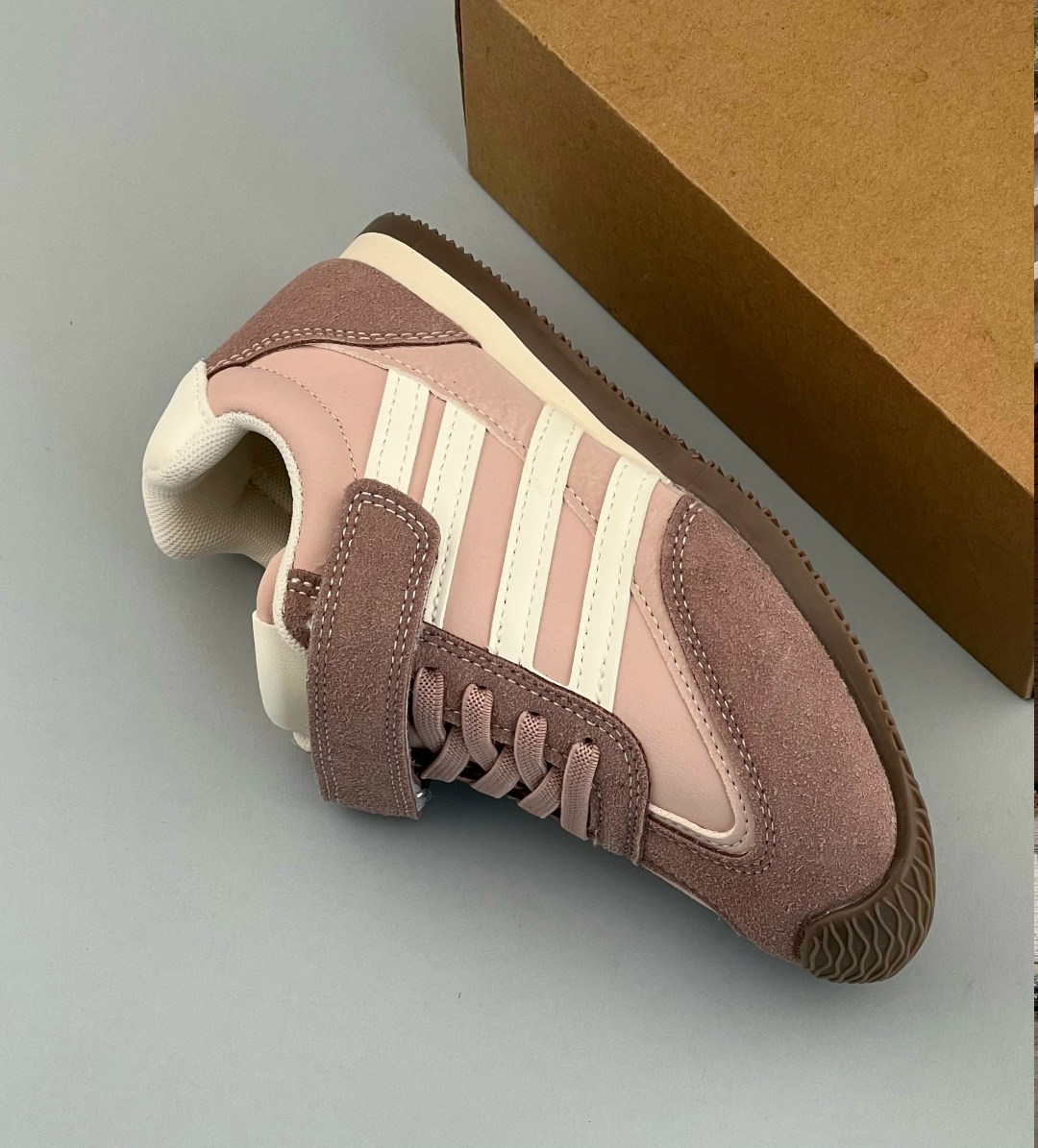 кроссовки женские adidas,,кроссовки adidas,женские кроссовки,повседневные кроссовки