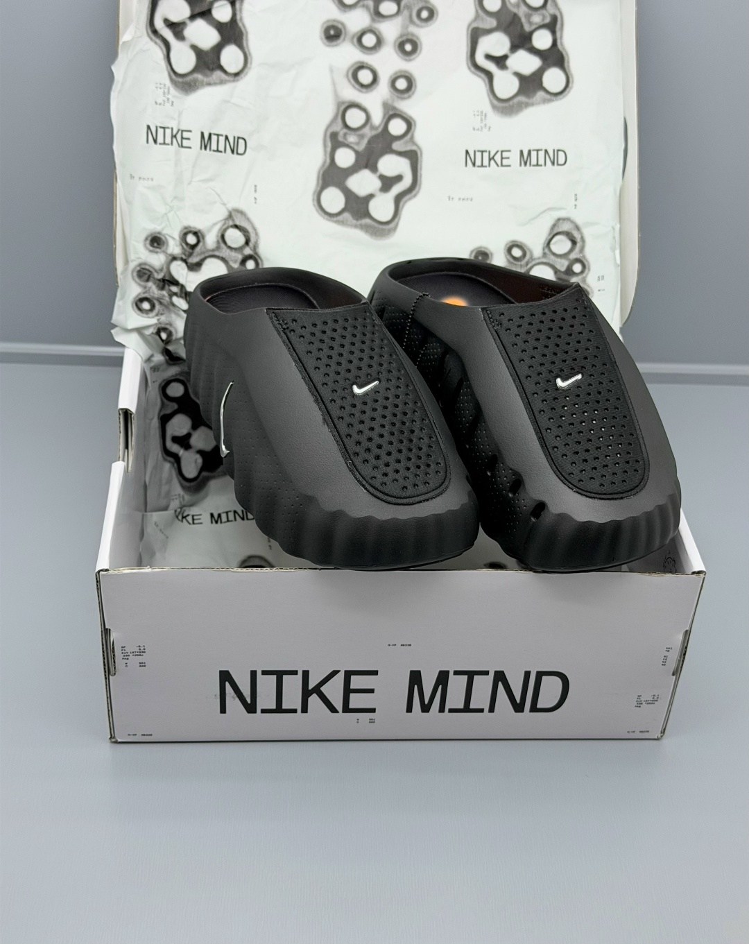 кроссовки,тапки модные,кроссовки nike,оригинальный спортивный, будущего