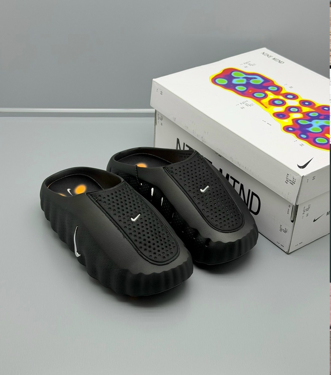 кроссовки,тапки модные,кроссовки nike,оригинальный спортивный, будущего
