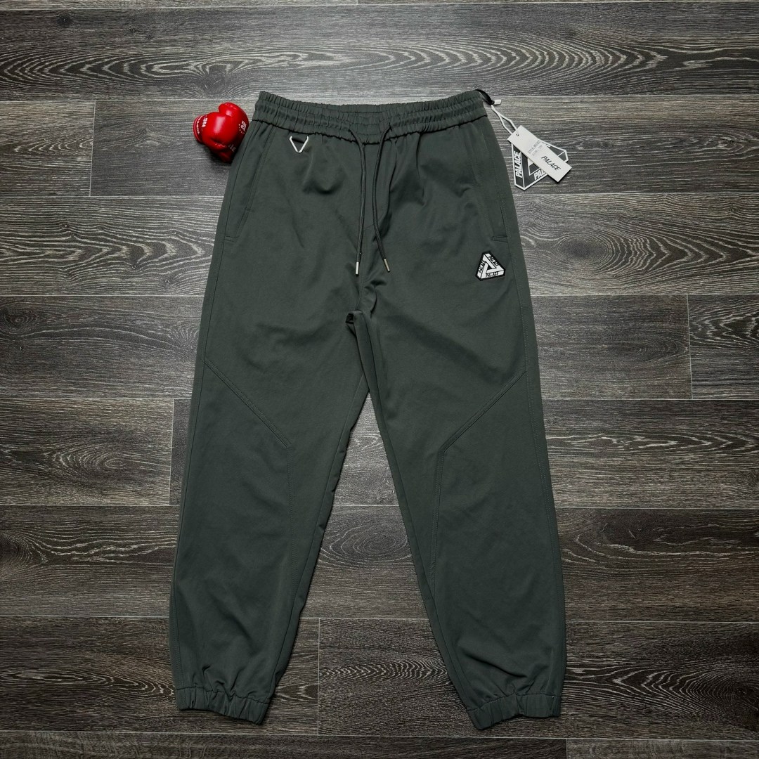 куртка palace,куртка бомбер,куртка палас,шорты nike черные,куртка