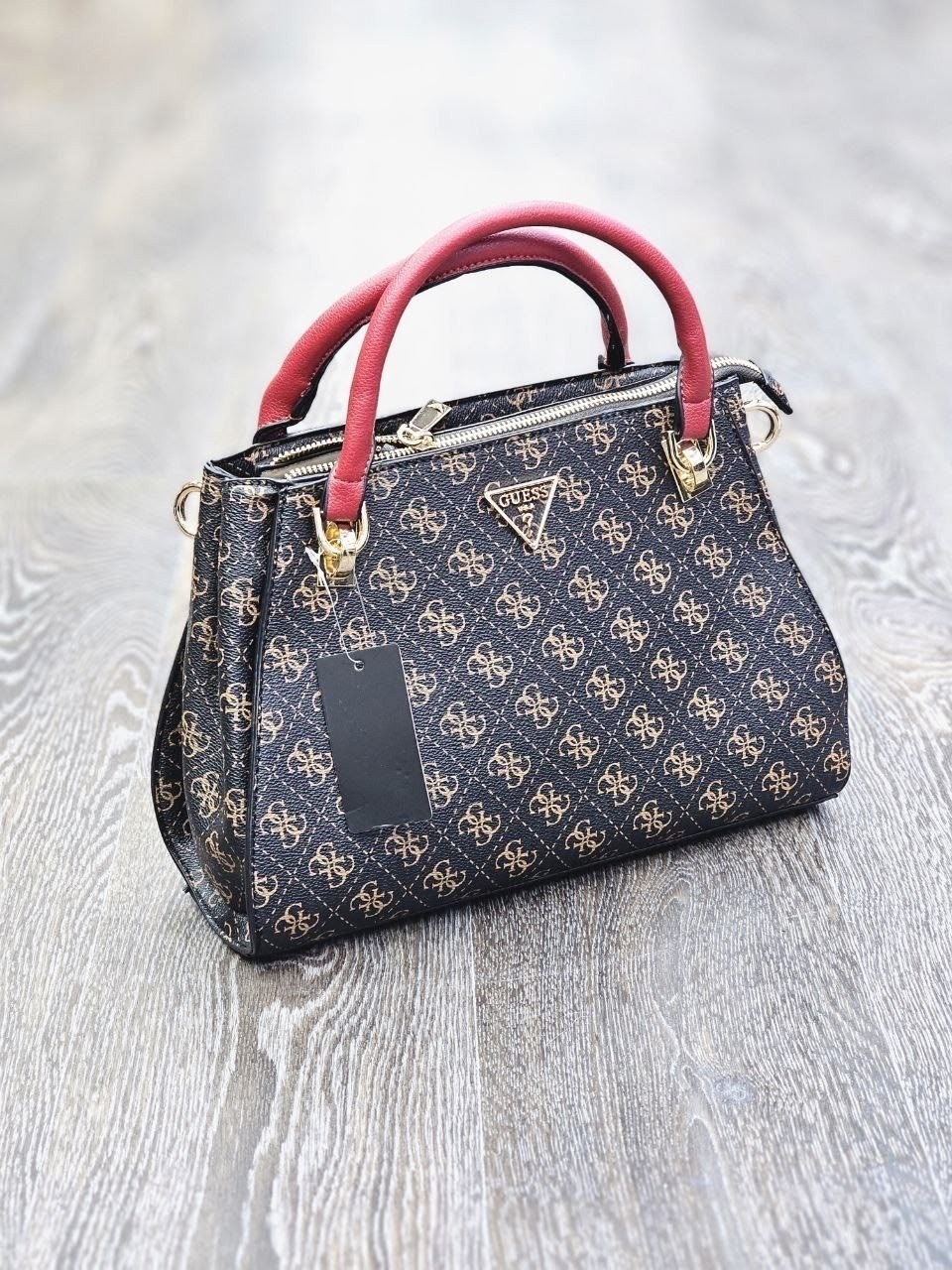 guess сумка,женская сумка guess,сумка с длинной ручкой и молнией guess темно-серая,сумка большая шоппер guess через плечо,сумочка guess