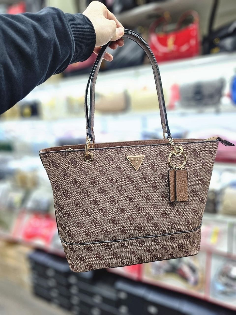 женская сумка guess,сумка guess,сумка-шоппер guess,сумка шопер guess,сумка guess женская большая