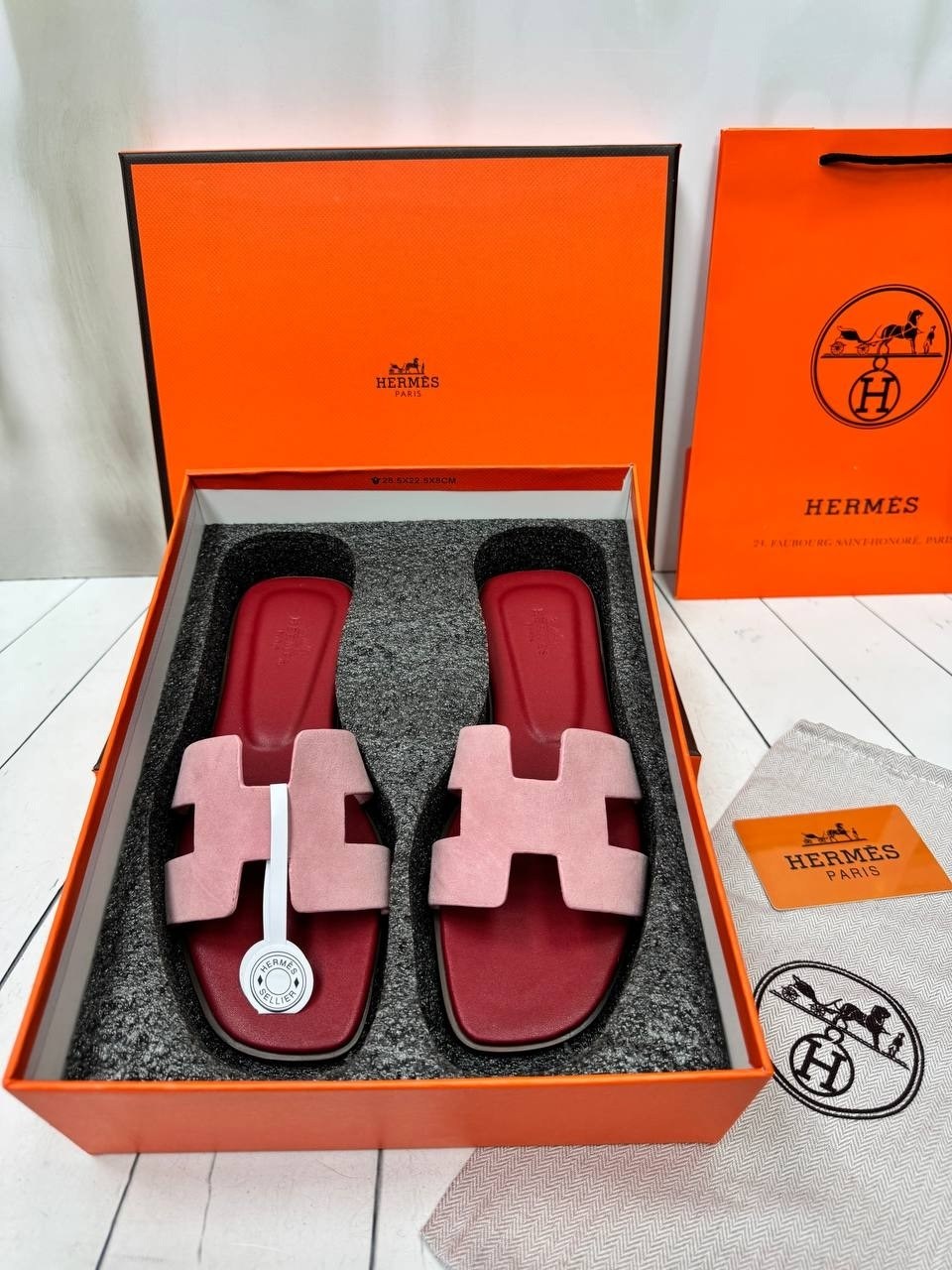 шлепанцы hermes,шлепки hermes женские,сланцы hermes,шлепки эрмес оран,шлепки hermes