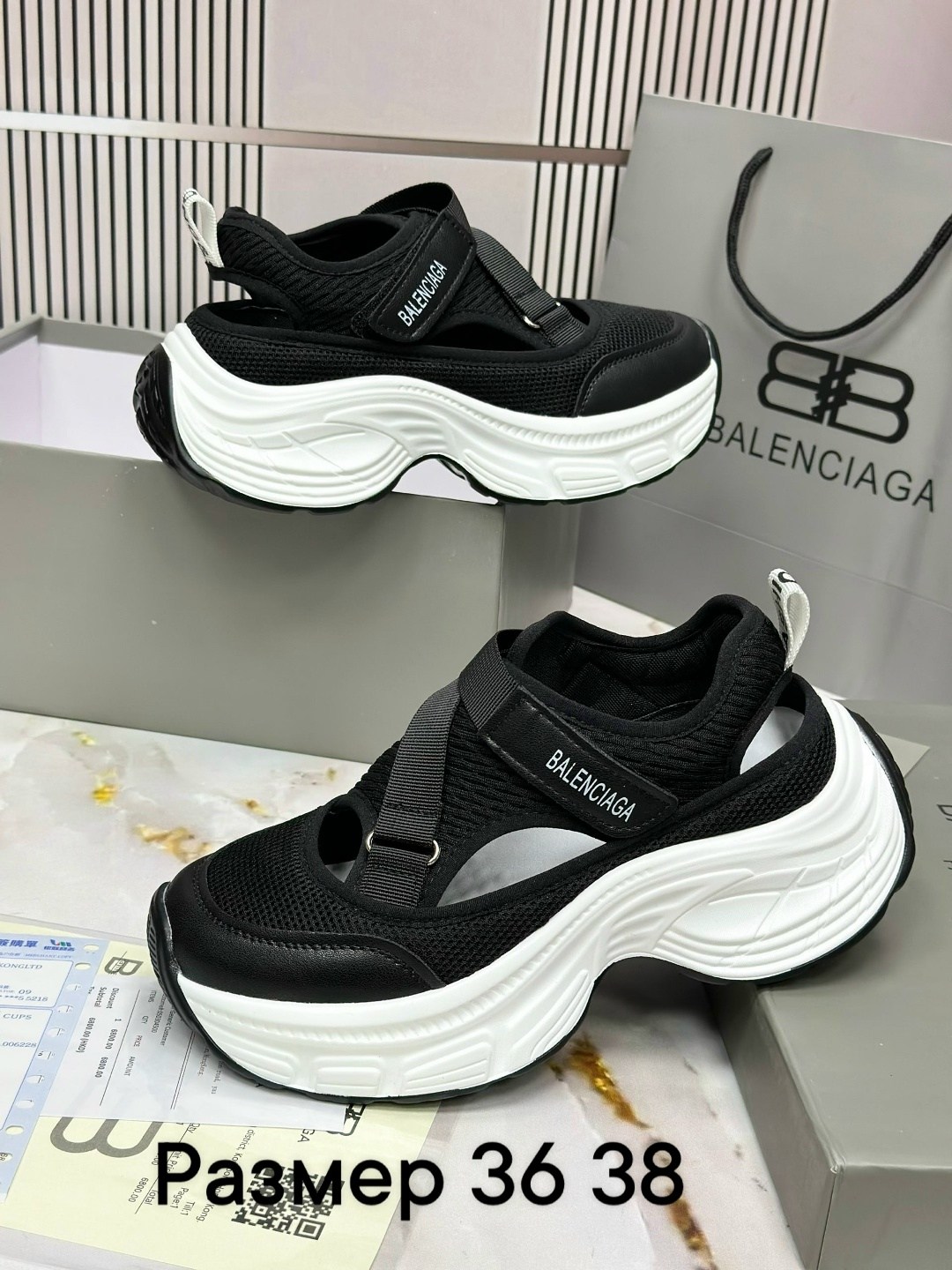 кроссовки balenciaga,,босоножки balenciaga,balenciaga кроссовки женские,сандалии balenciaga
