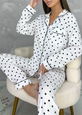 Костюм