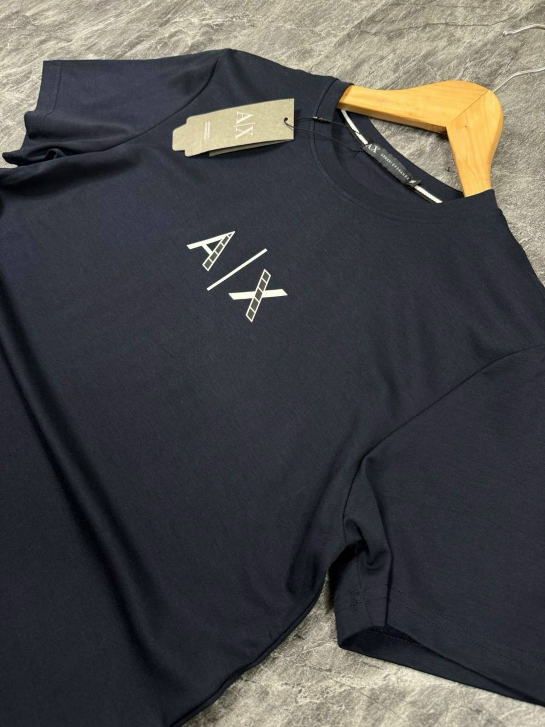 футболки мужские белые,футболка armani exchange,футболка мужская,белая футболка,футболки для мужчин