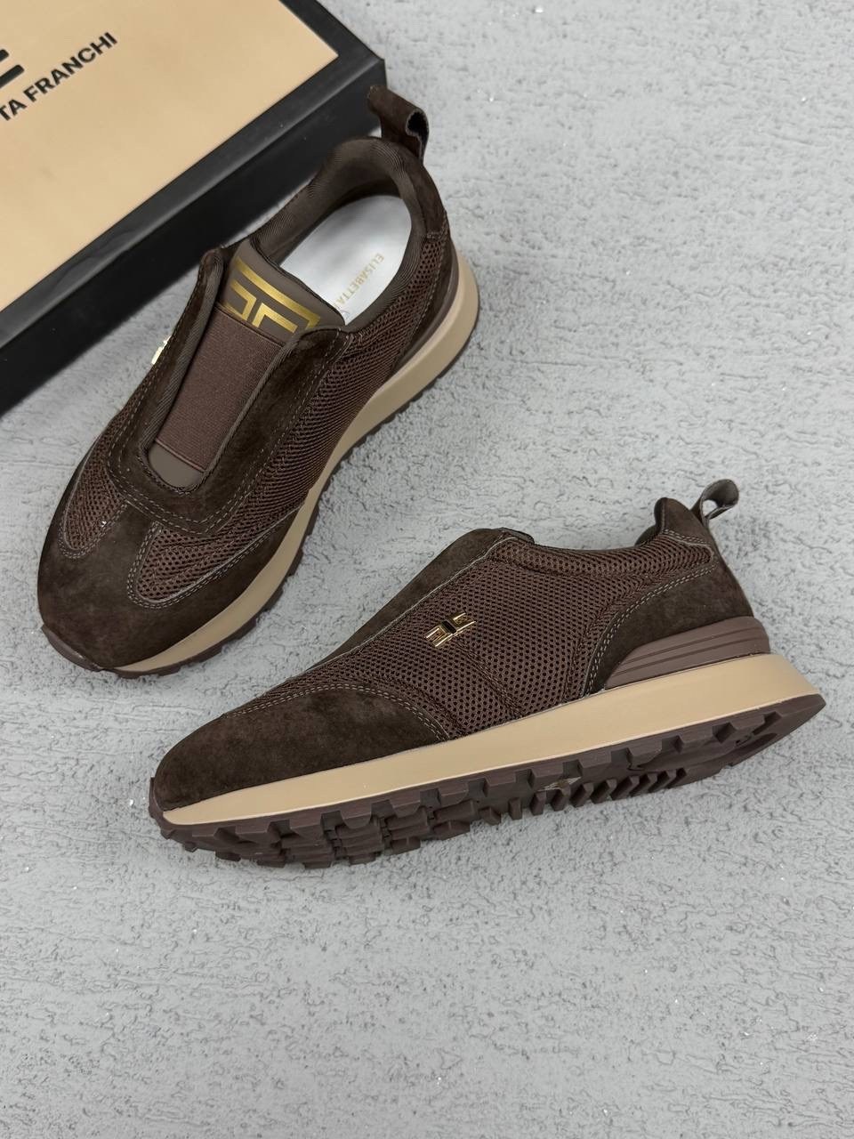 ,fendi кроссовки, женская,спортивная ,повседневная