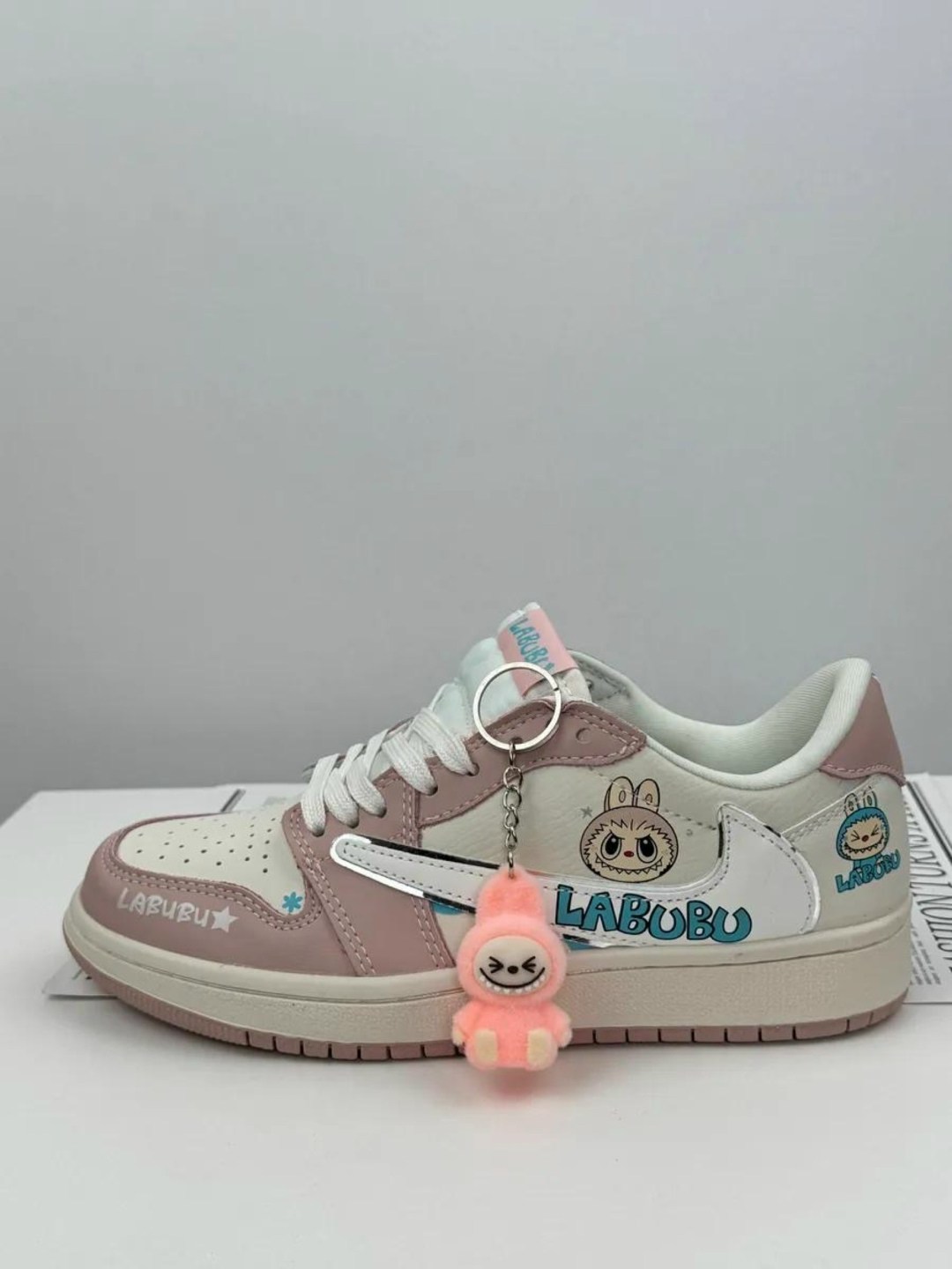 кроссовки nike женские,женские кроссовки,кроссовки,кроссовки nike air jordan 1 low x travis scott x labubu,оригинальные кроссовки