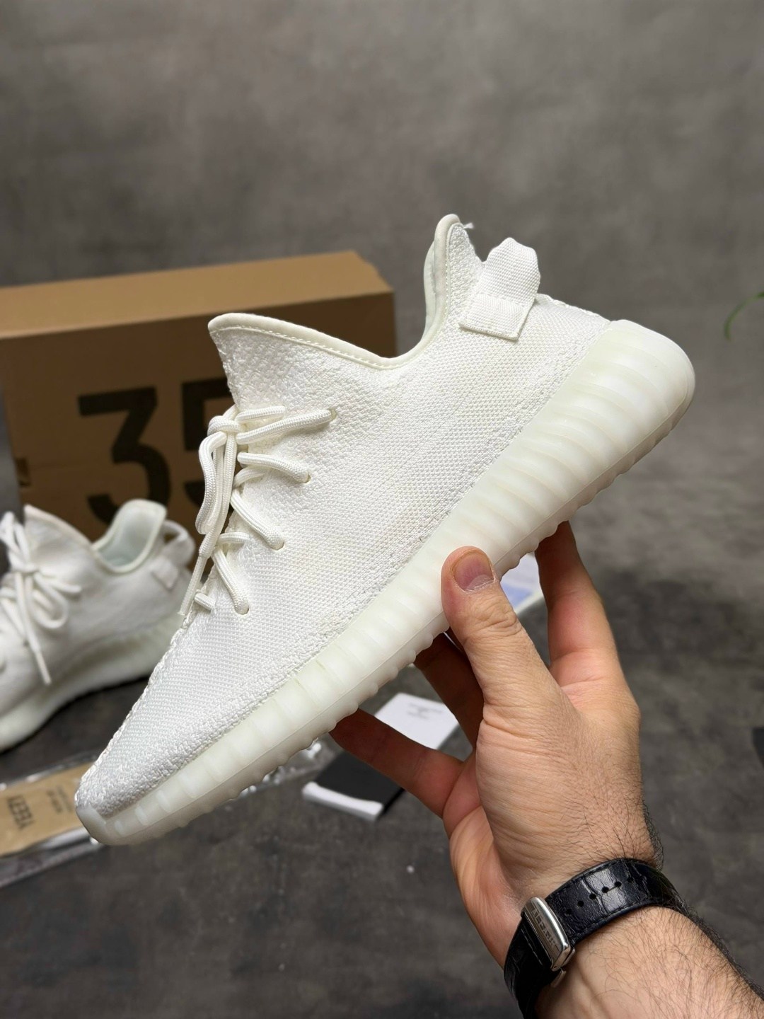 adidas yeezy boost 350 v 2,adidas yееzy boost 350 v2 cream/triple white,кроссовки adidas yeezy 350 boost v2 triple white,adidas yeezy boost 350 cream white,adidas yeezy boost 350