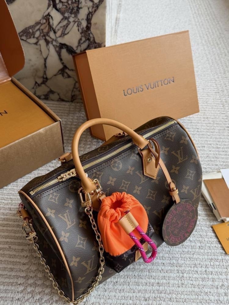 сумка женская louis vuitton,сумка louis vuitton,louis vuitton сумка на плечо,сумка луи виттон женская,сумка-подушка lv speedy 30 см