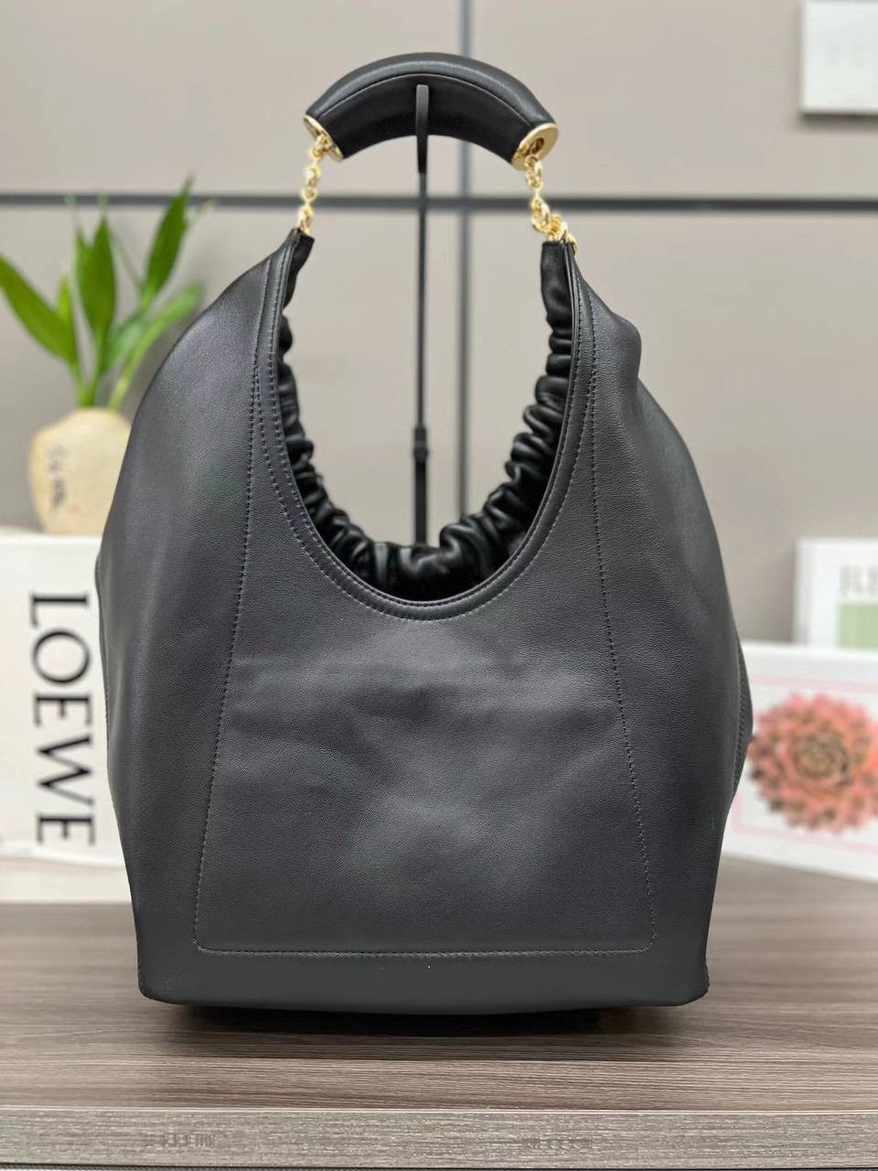 сумки модные,классическая сумка,кожаная сумка,сумка loewe,сумка
