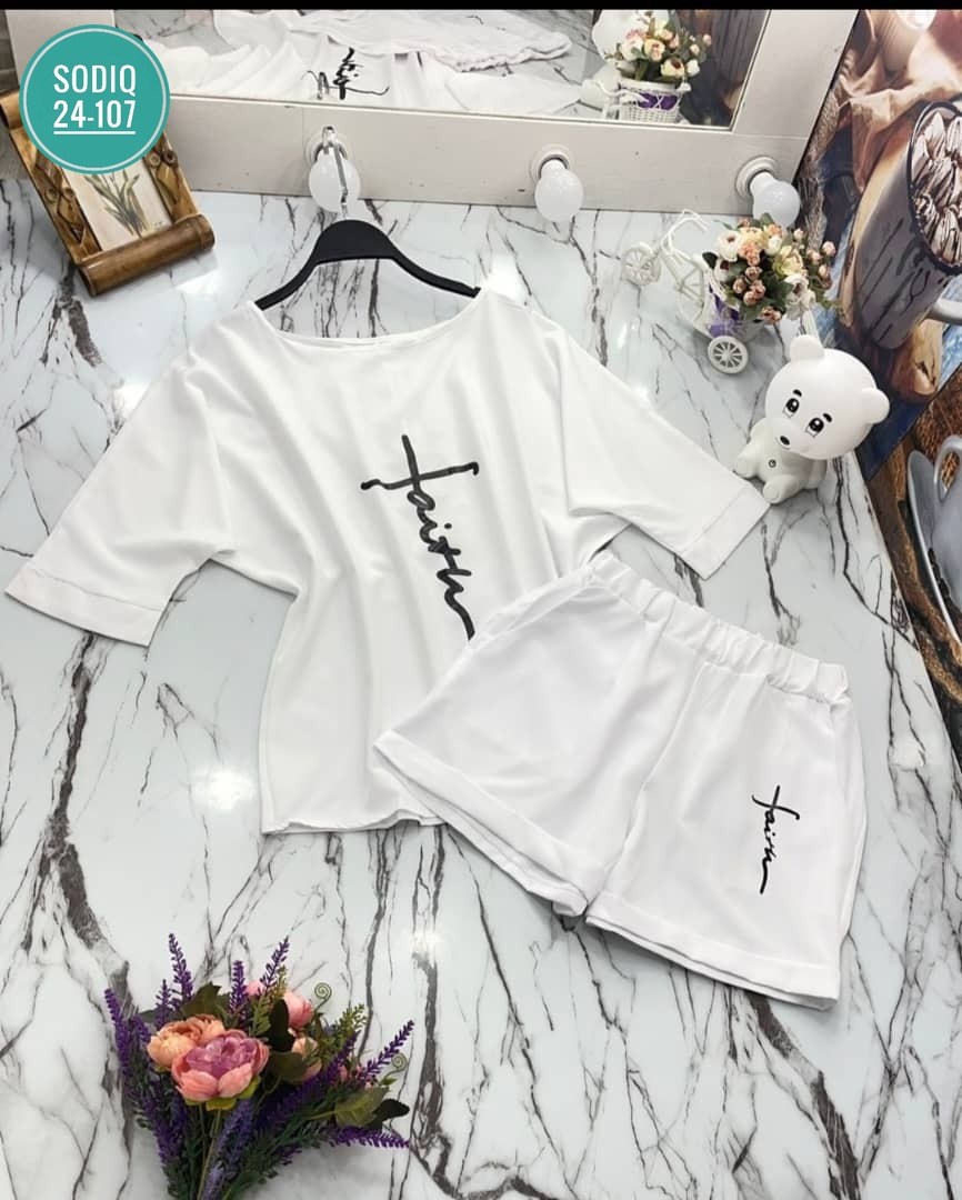 костюм с шортами и кофтой,летние женские костюмы,женский костюм с шортами,летние костюмы,женский спортивный костюм с шортами