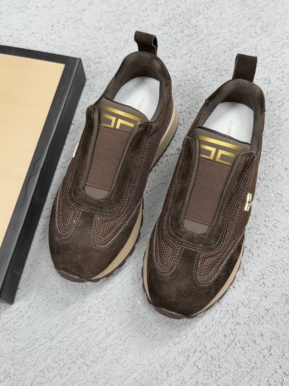 ,fendi кроссовки, женская,спортивная ,повседневная