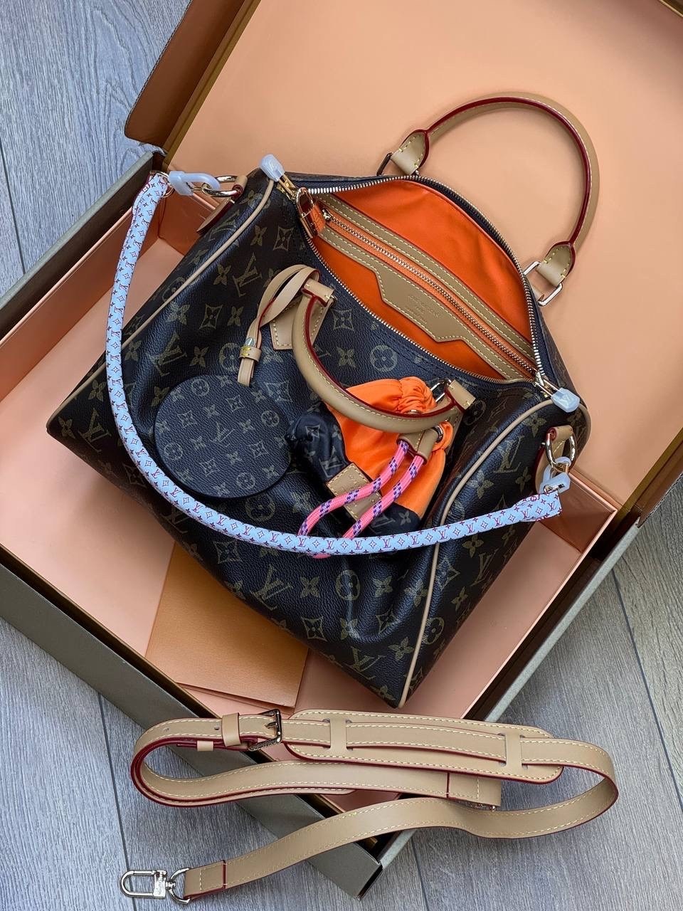 сумка женская louis vuitton,сумка louis vuitton,louis vuitton сумка на плечо,сумка луи виттон женская,сумка-подушка lv speedy 30 см