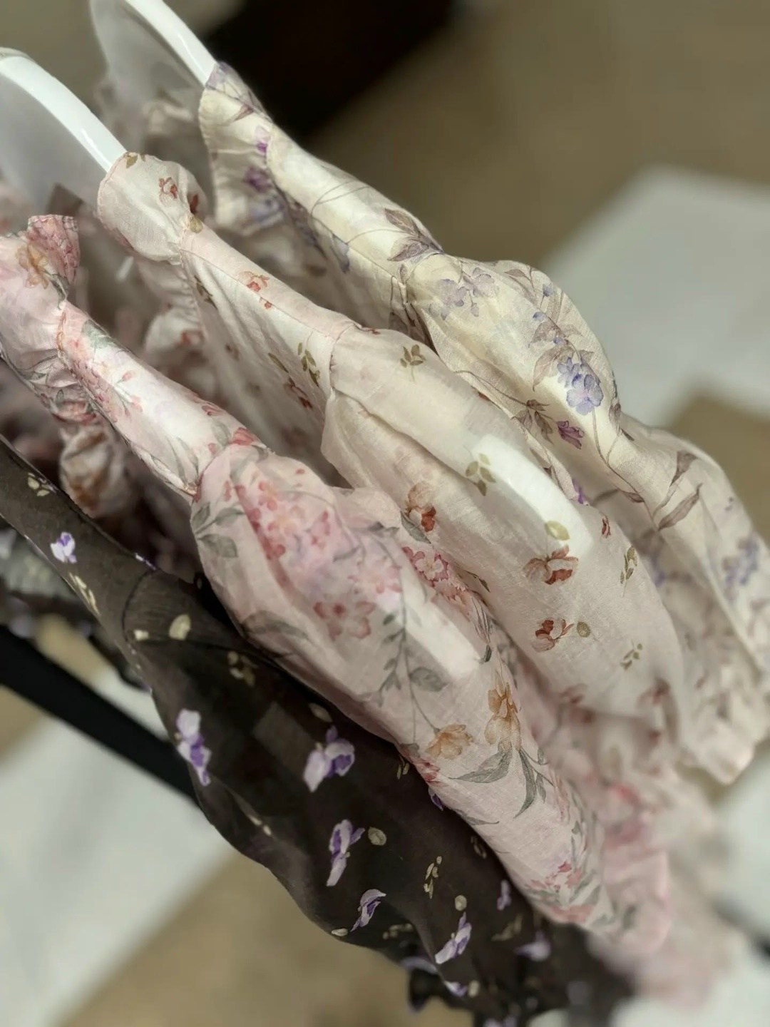 платье 👗,блузка с оборками,платье модное,женская платье,платье стильное