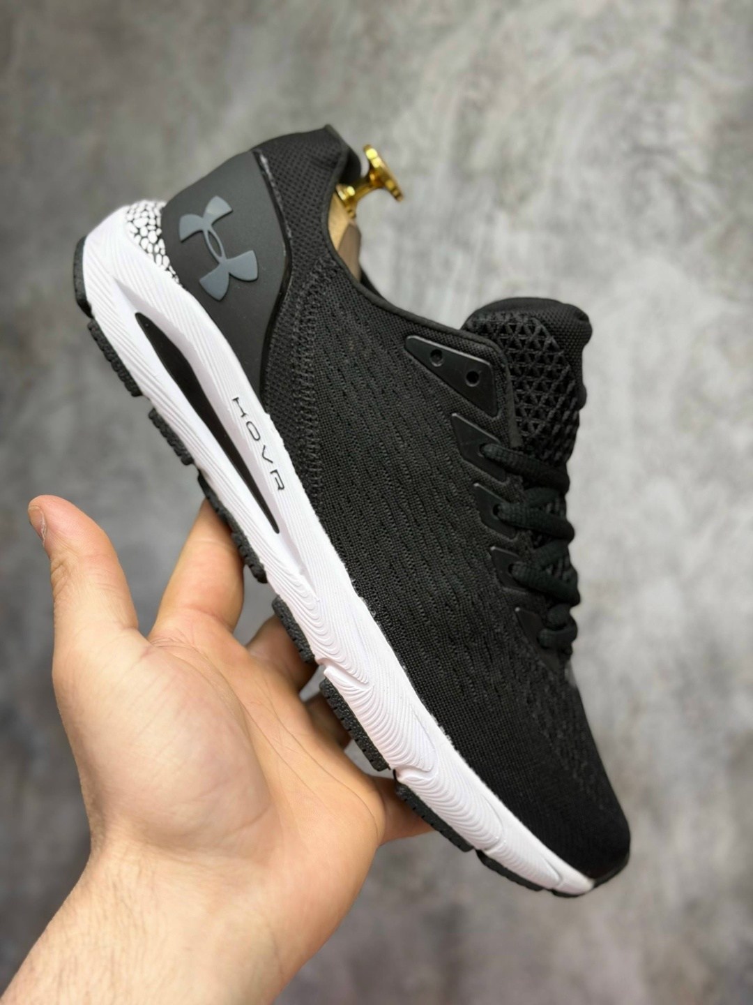 кроссовки мужские under armour hovr sonic,кроссовки мужские under armour hovr machina 3,мужские кроссовки under armour hovr,under armour кроссовки мужские,кроссовки under armour