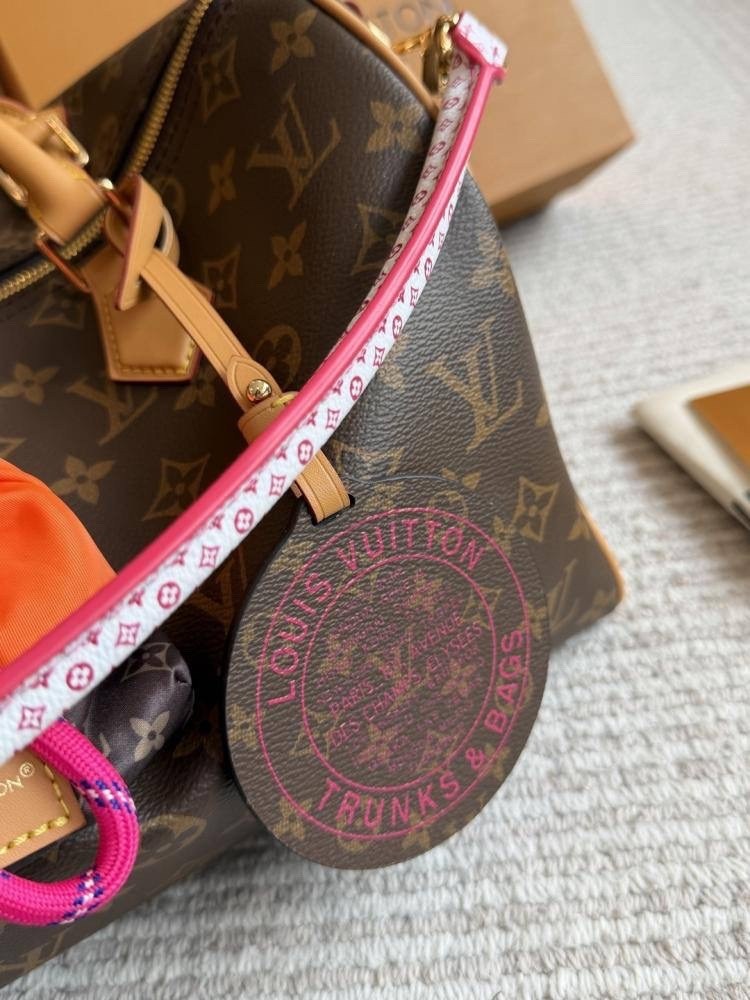 сумка женская louis vuitton,сумка louis vuitton,louis vuitton сумка на плечо,сумка луи виттон женская,сумка-подушка lv speedy 30 см