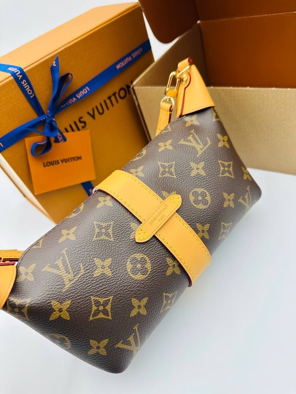 louis vuitton женская сумка,louis vuitton сумка на плечо,cумка louis vuitton,louis vuitton сумка на плечо кросс-боди,lv louis vuitton женская модная классическая сумка через плечо