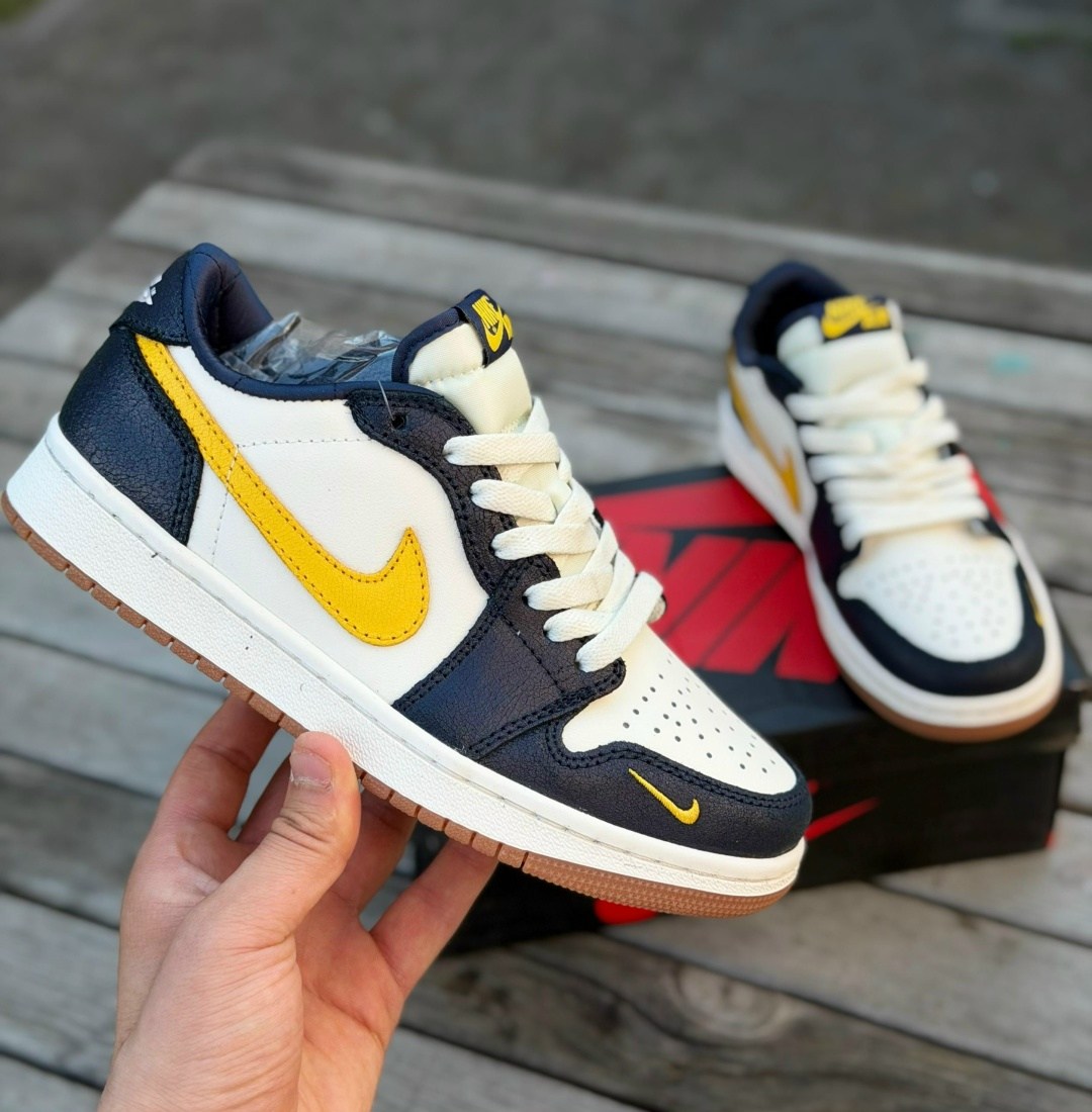 кроссовки nike air jordan 1 low,кроссовки nike travis scott x air jordan 1 low,кроссовки,кроссовки travis scott x air jordan 1 low,nike air jordan 1 low