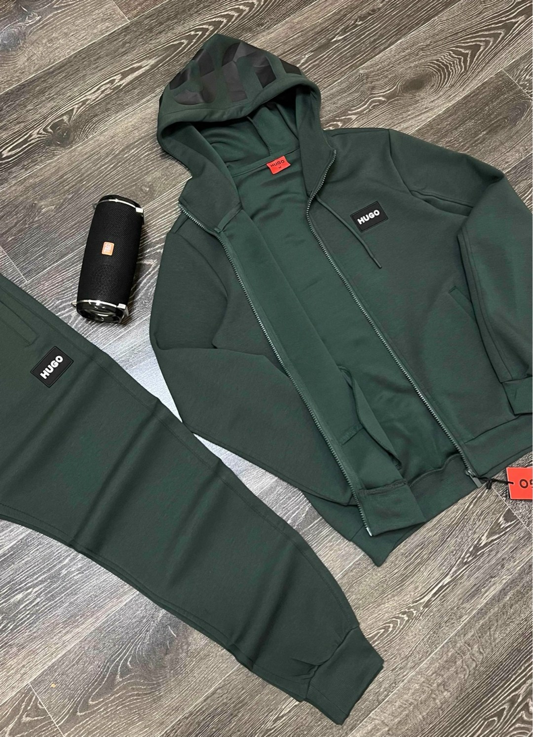 спортивный костюм hugo,спортивный костюм hugo boss,мужские спортивные костюмы,спортивные костюм,костюм на флисе мужской