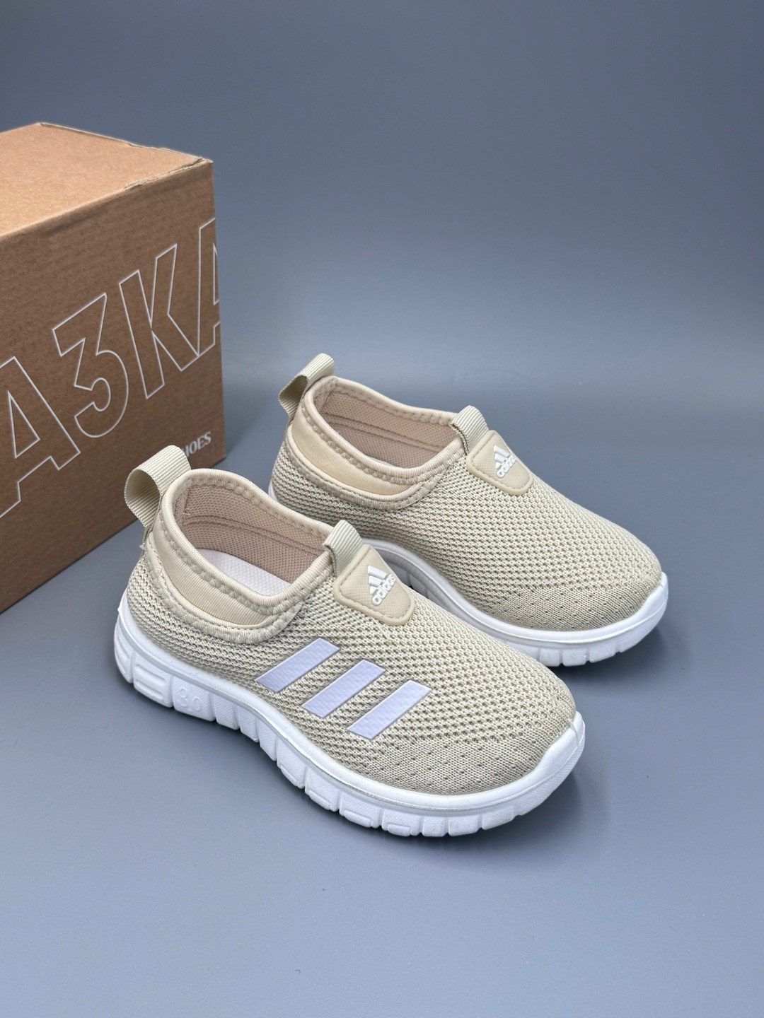 ,спортивная ,adidas кроссовки,кроссовки,кроссовка