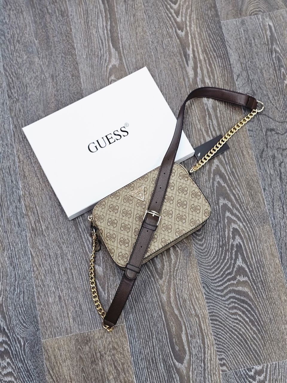 женская сумка guess,guess сумка на плечо,сумка guess,guess сумка кросс-боди,guess сумка на плечо кросс-боди