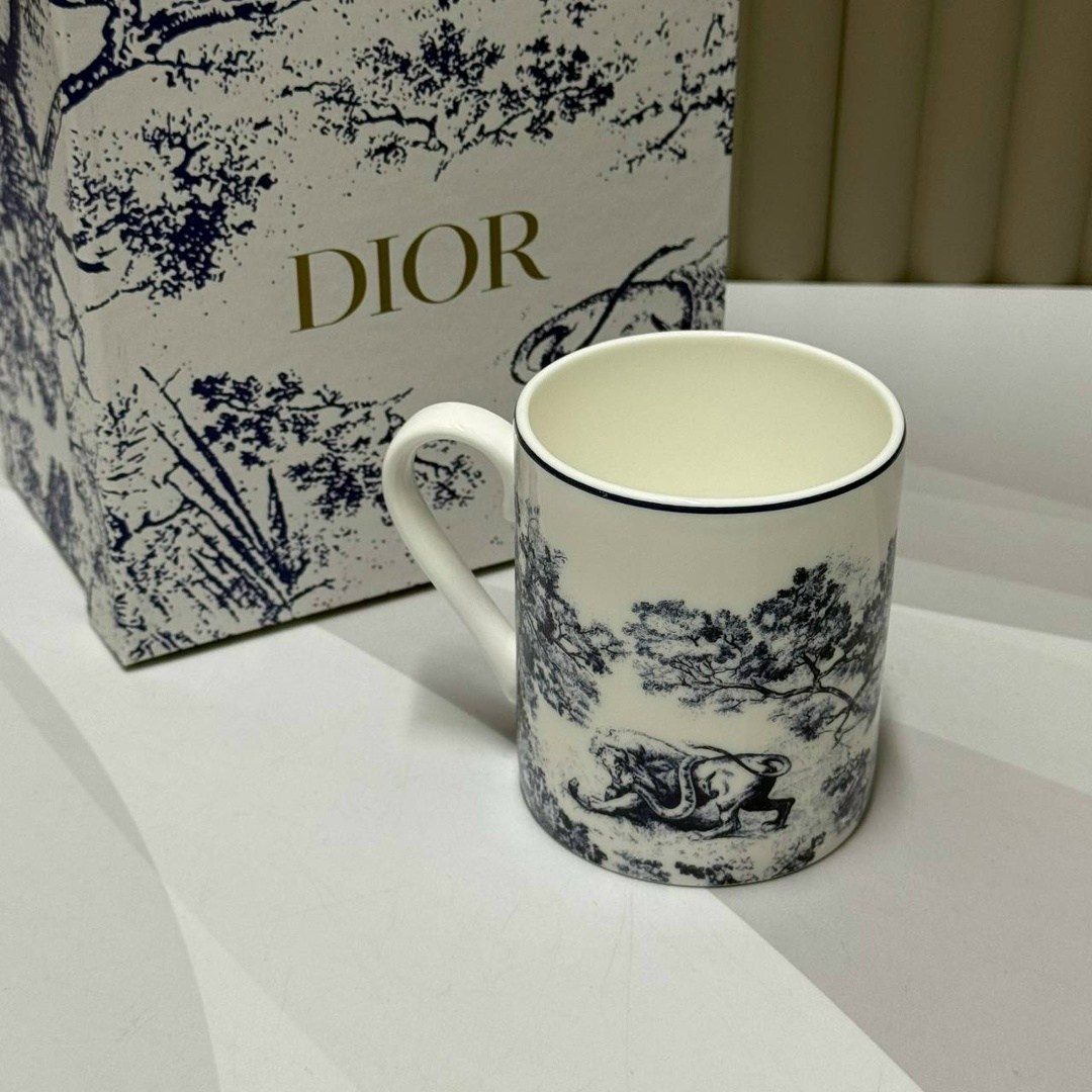 dior чашка кофейная 350 мл темно-синий светло-бежевый,чайный сервиз dior 4 предмета,чайная пара набор dior,кофейная чашка dior объемом 350 мл,чайные наборы