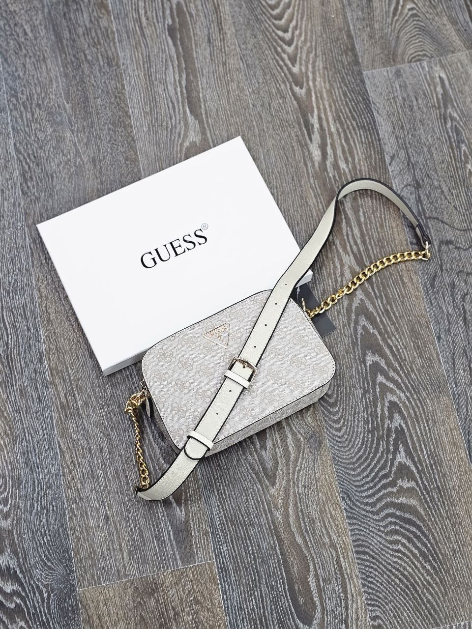 женская сумка guess,guess сумка на плечо,сумка guess,guess сумка кросс-боди,guess сумка на плечо кросс-боди