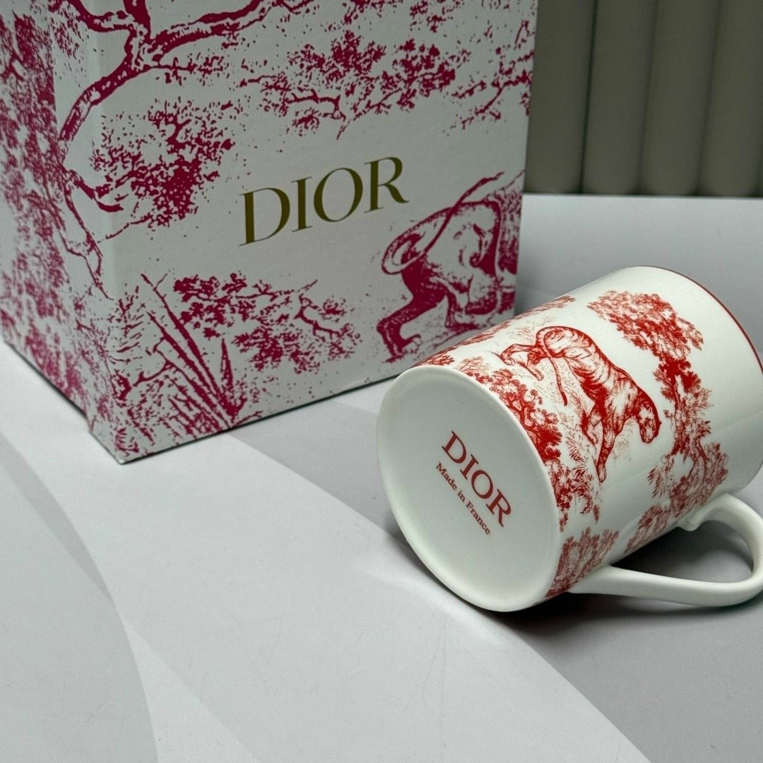 dior чашка кофейная 350 мл темно-синий светло-бежевый,чайный сервиз dior 4 предмета,чайная пара набор dior,кофейная чашка dior объемом 350 мл,чайные наборы