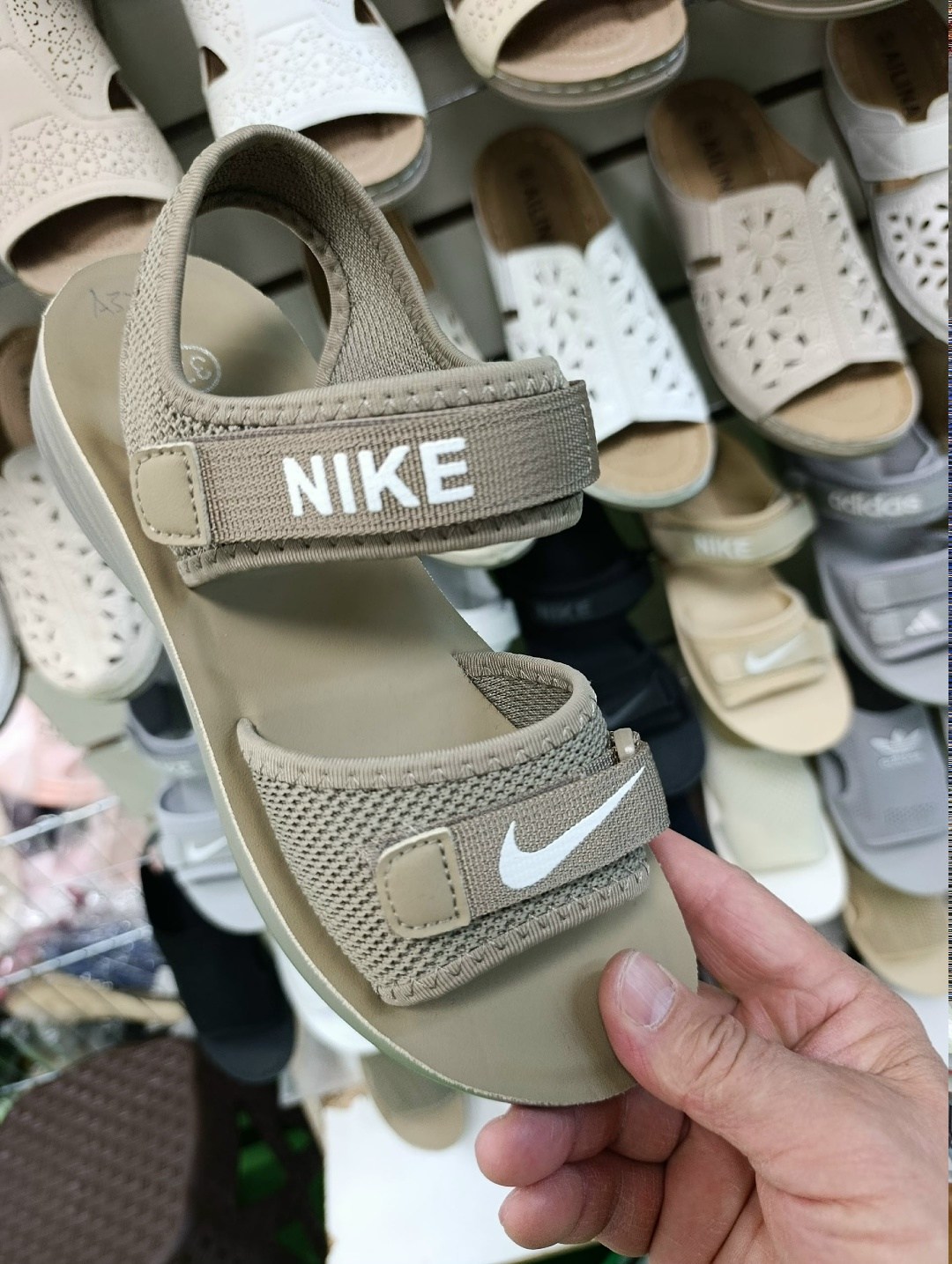 сандалии adidas,сандалии adidas adilette sandal,adidas originals adilette sandal,сандалии adidas adilette,сандалии adidas terrex sumra