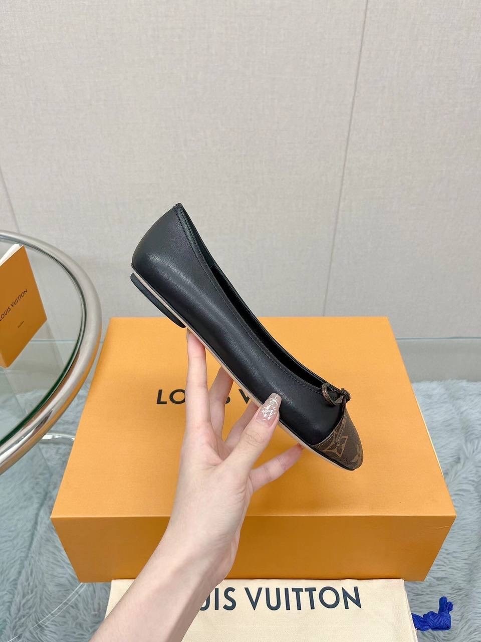 ,туфли louis vuitton,балетки луи виттон,балетки,женские балетки