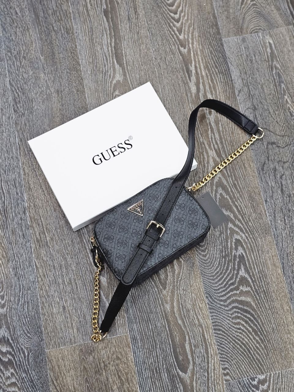 женская сумка guess,guess сумка на плечо,сумка guess,guess сумка кросс-боди,guess сумка на плечо кросс-боди