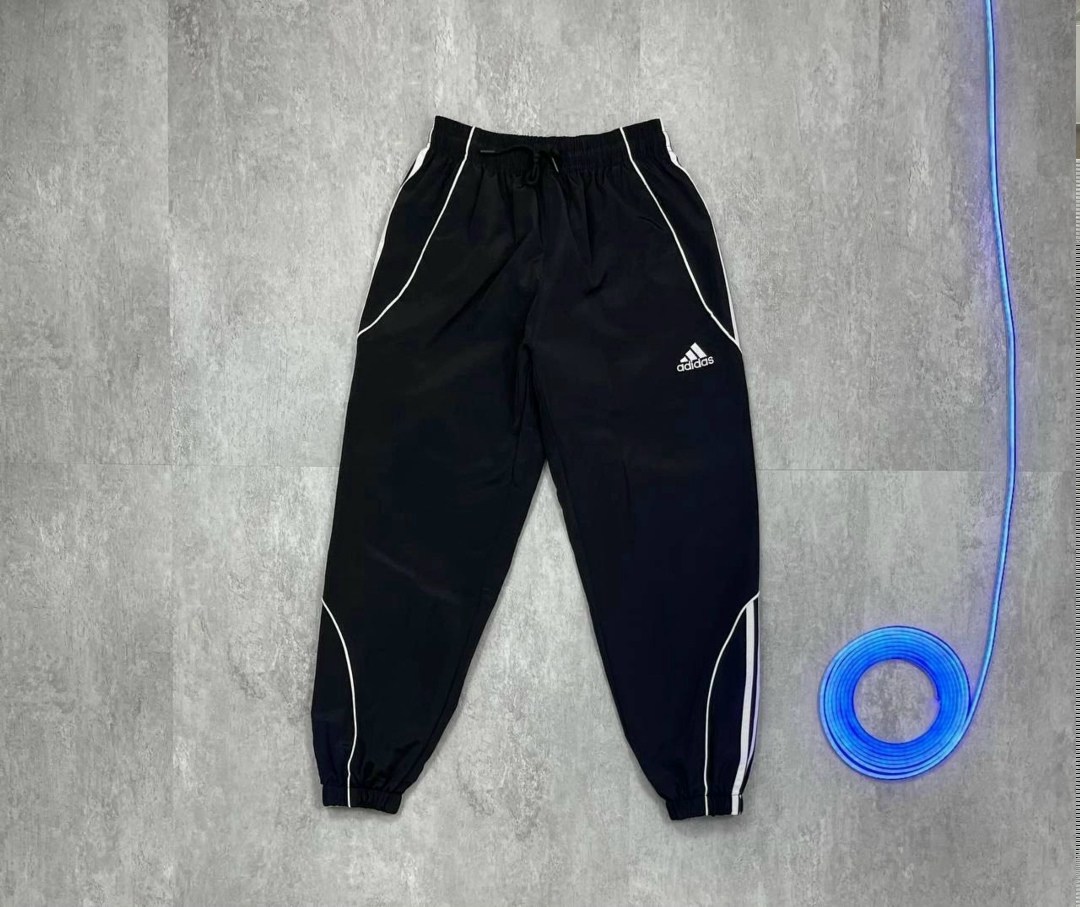 спортивные штаны adidas,мужские спортивные штаны adidas,спортивные штаны адидас ветрозащитные,спортивные штаны адидас,спортивные штаны adidas originals