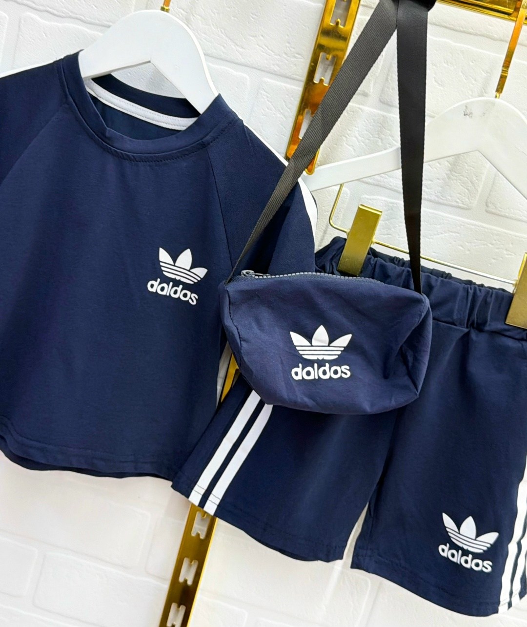adidas original,adidas originals adidas,сет адидас,детский спортивный костюм adidas,одежда для маленьких мальчиков