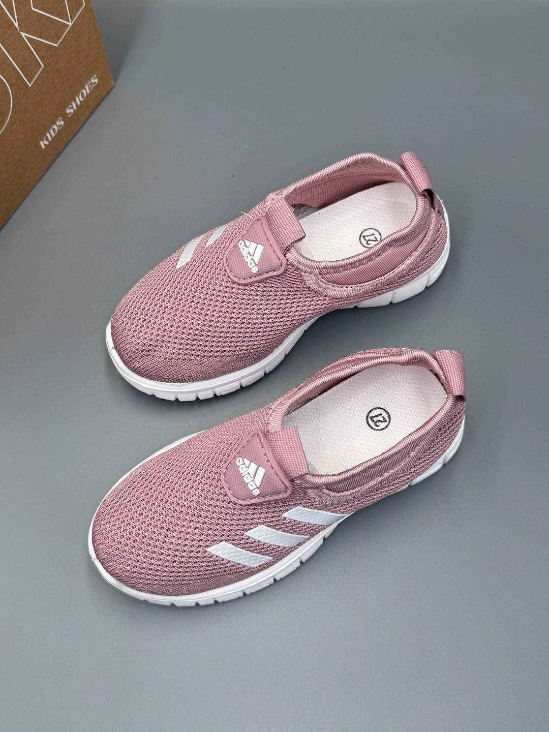 ,спортивная ,adidas кроссовки,кроссовки,кроссовка